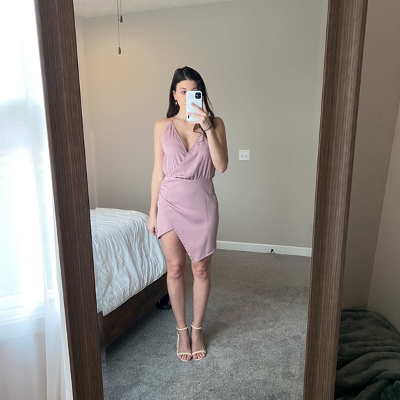 Tobi Wrap Dress- Size Small Valentines Dress - Picture 2 of 6